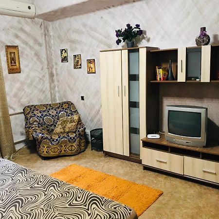 1 Room Apartment Odesa Exterior foto